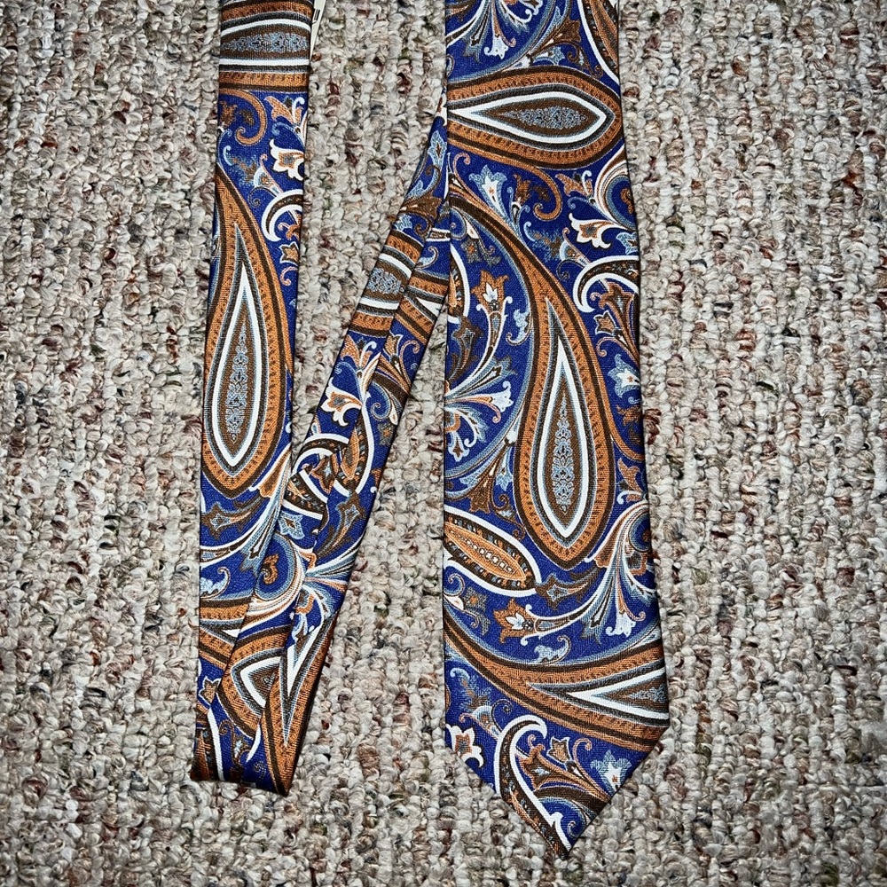 Paul Stuart Tie
